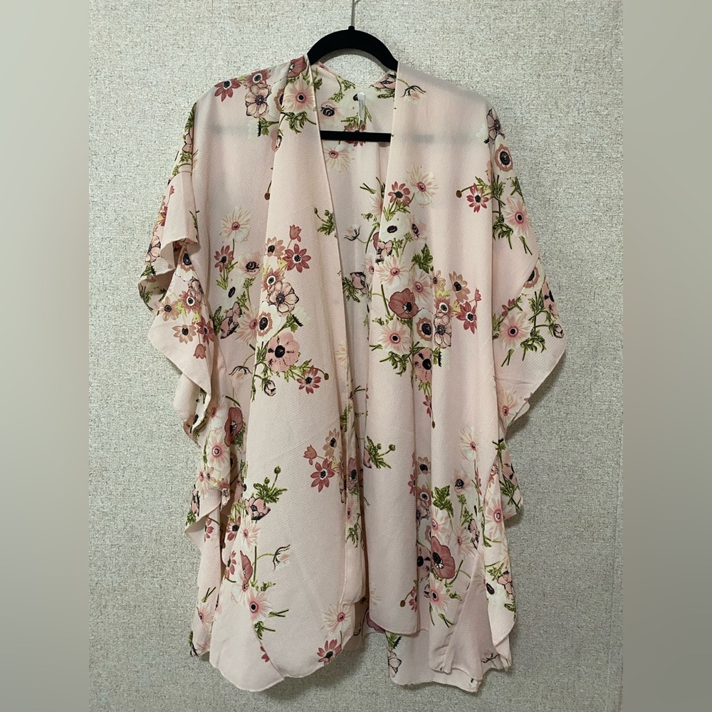 015 Short ruffle sleeve jack & missy floral kimono